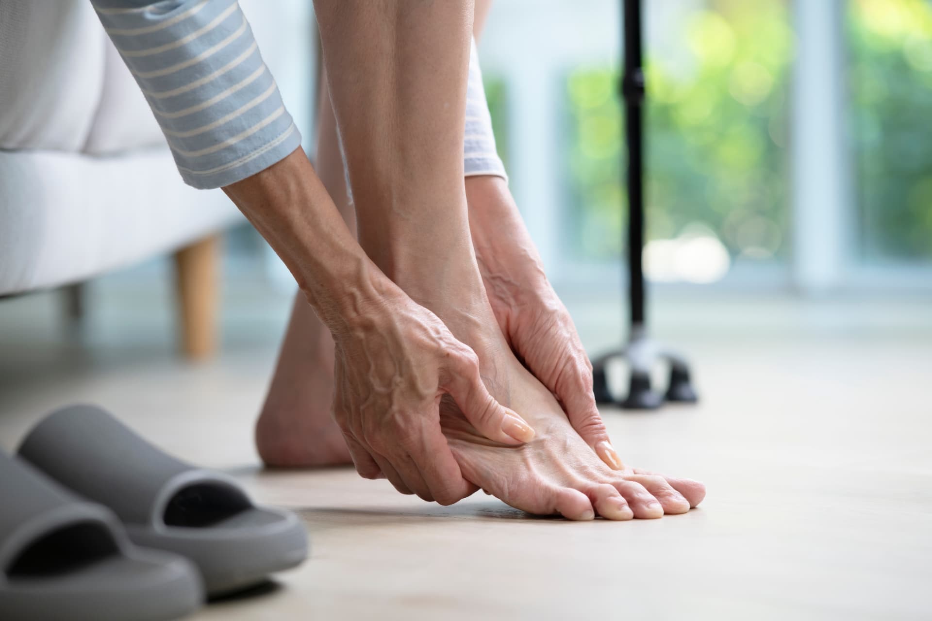 Heel Pain / Plantar Fasciitis provided at home by a qualified foot health practitioner in Hertfordshire